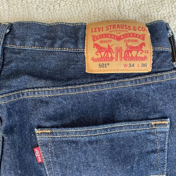 Levis 501 Men's Blue Jeans - Button Fly Straight Leg Denim - 34 X 36 Dark Wash - Picture 15 of 16